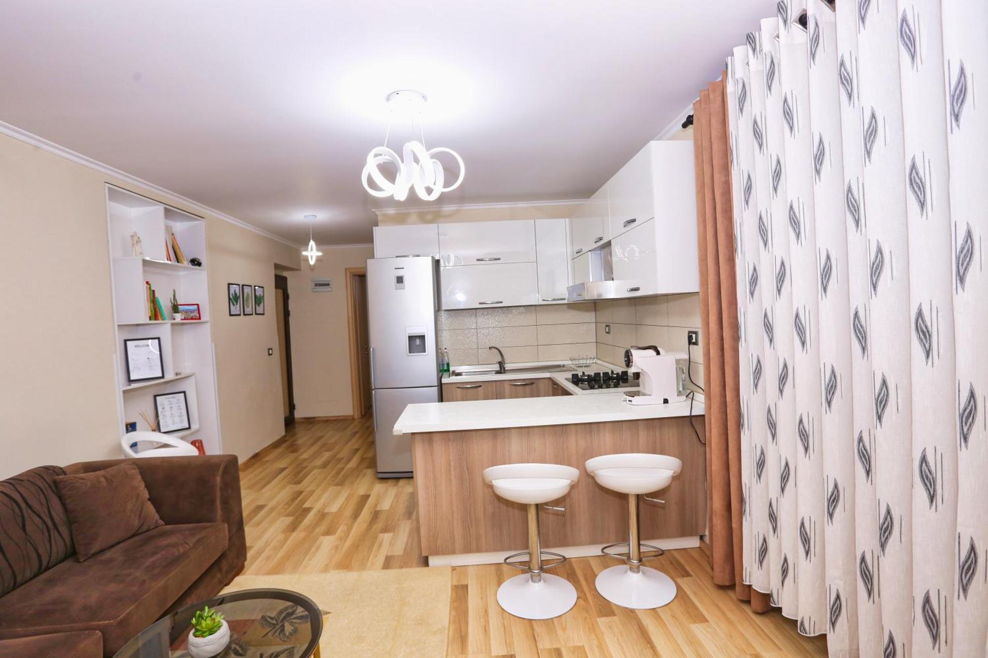 R&B City Center Apartment Tirana Esterno foto
